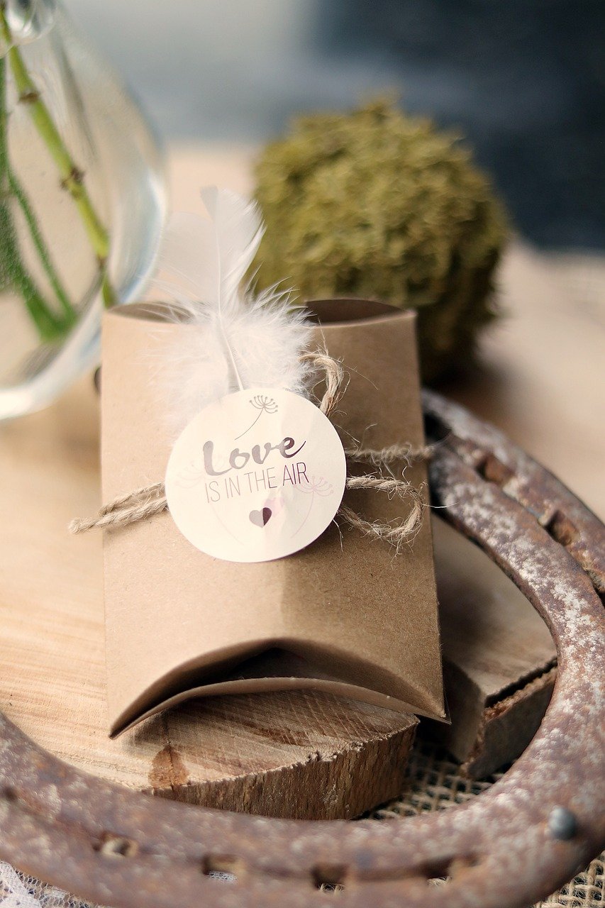 Add a Personalized Touch with Handcrafted Packaging